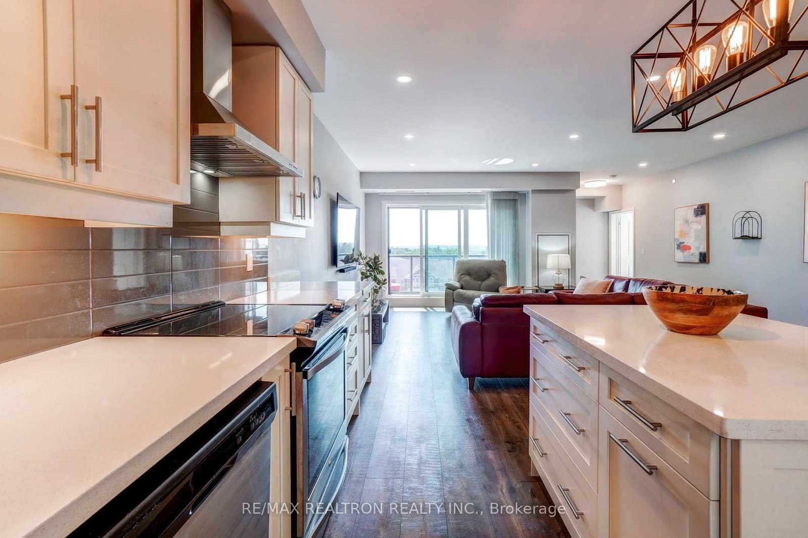555 William Graham Drive, Unit 331 thumbnail 8