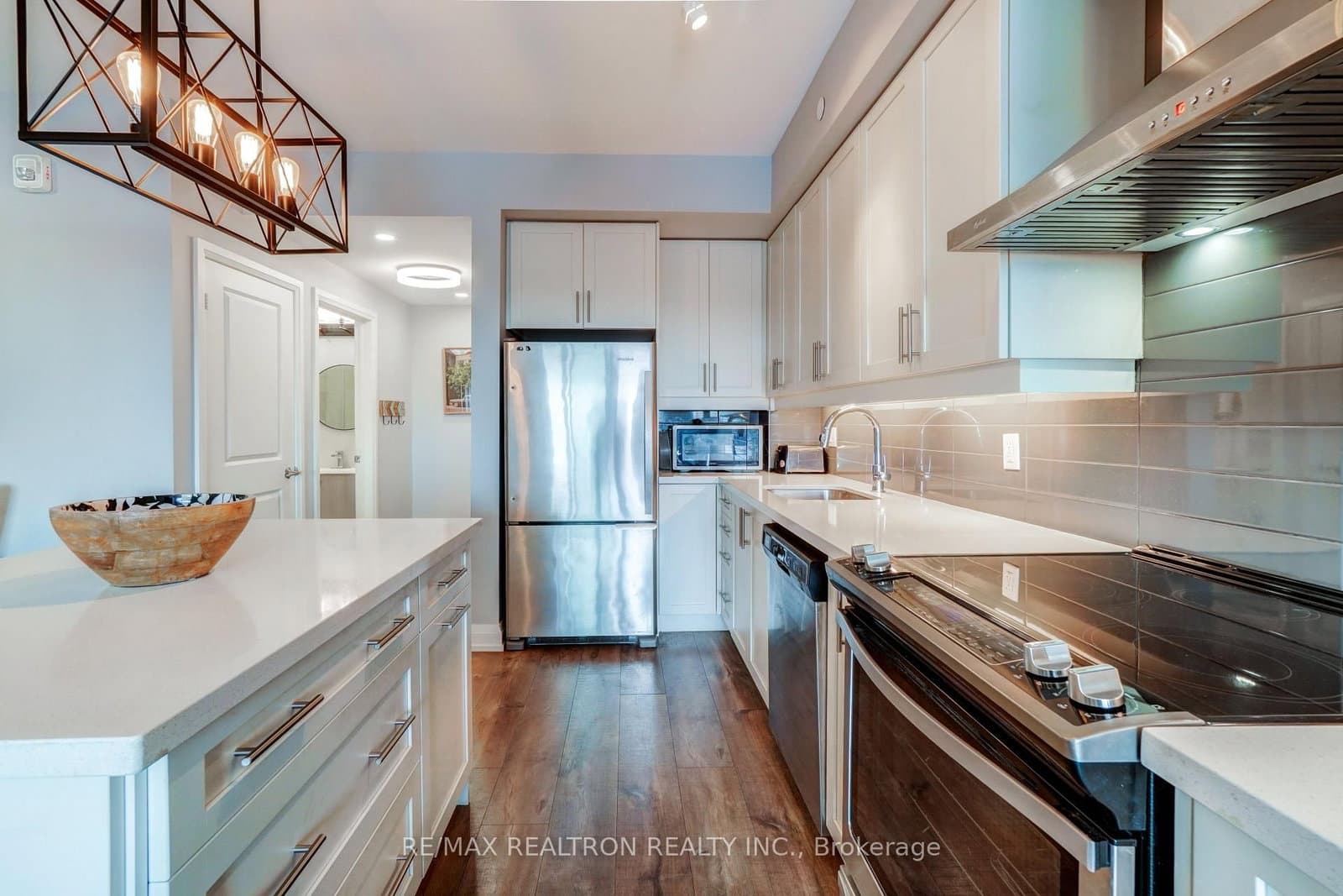 555 William Graham Drive, Unit 331 thumbnail 9