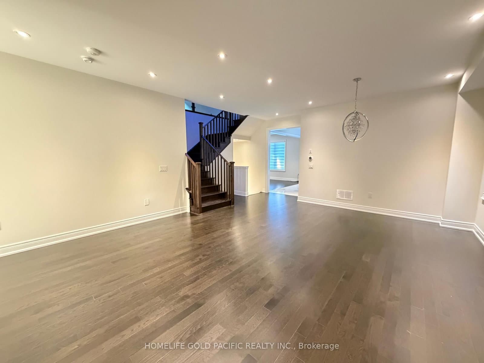 46 Haskins Crescent thumbnail 5