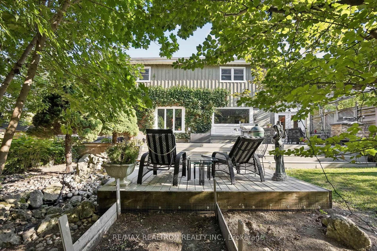 14 Rougecrest Drive thumbnail 38