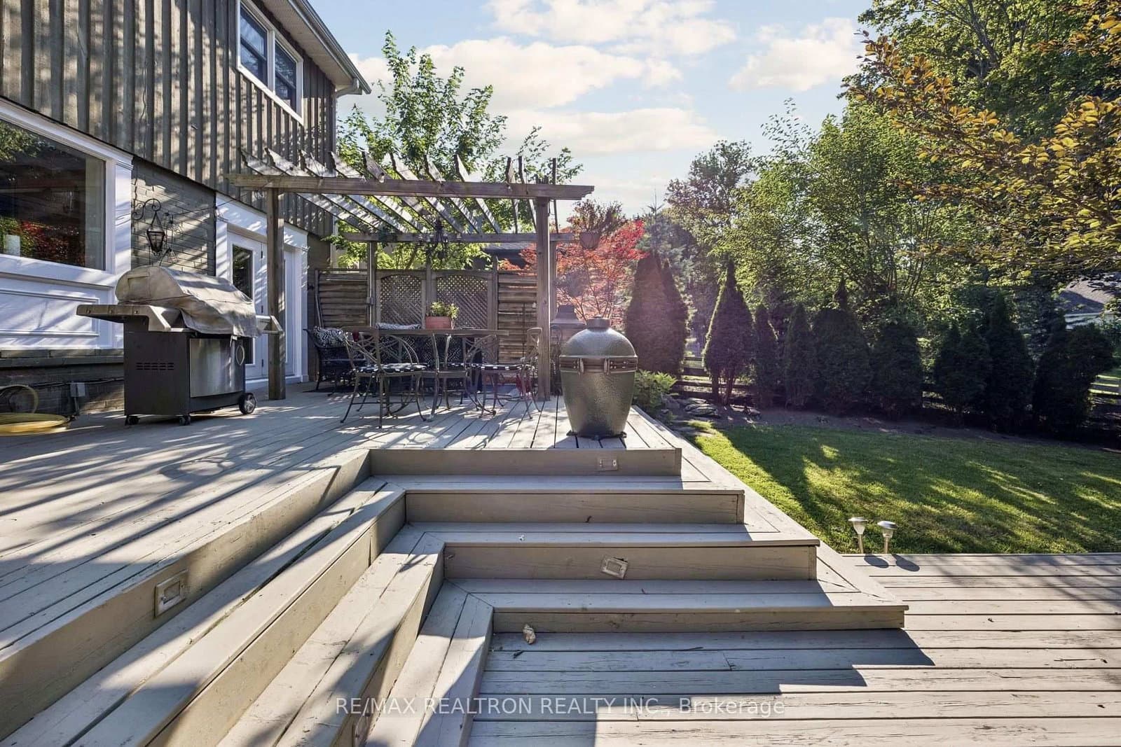 14 Rougecrest Drive thumbnail 42