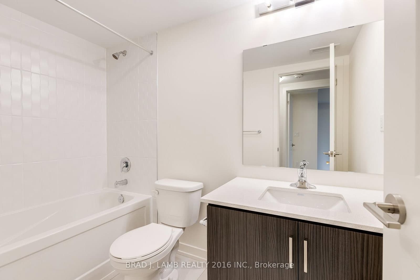 58 Elizabeth Street S, Unit 2106 thumbnail 12