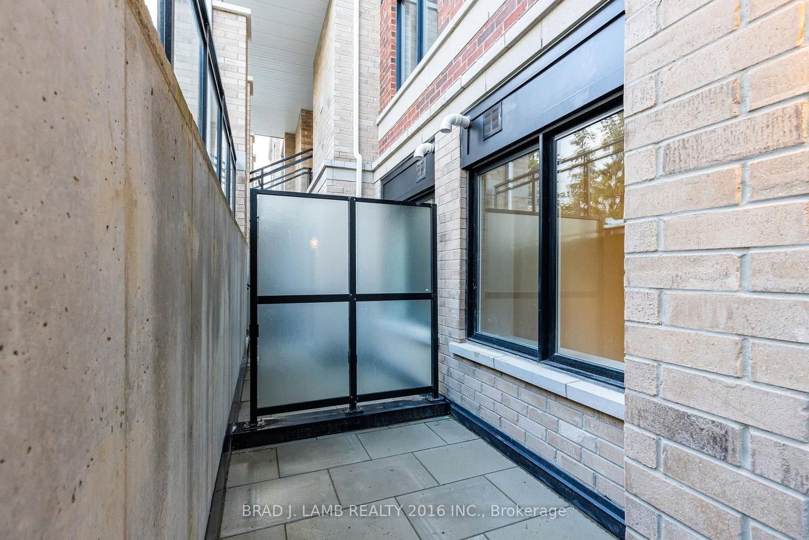 58 Elizabeth Street S, Unit 2106 thumbnail 18