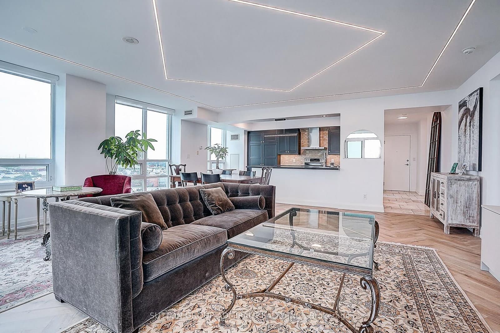 100 Promenade Circle, Unit 806 thumbnail 8