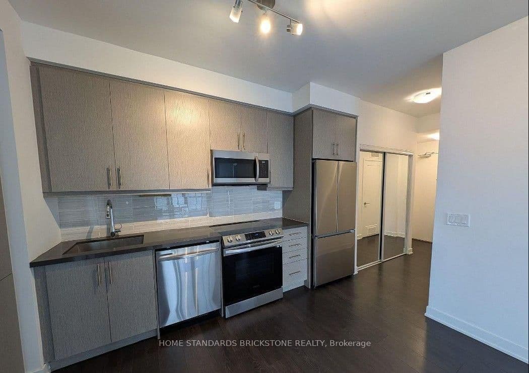 95 Oneida Crescent, Unit 810 thumbnail 5