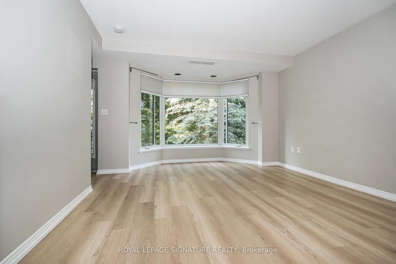 85 Wellington Street W, Unit 204 thumbnail 10