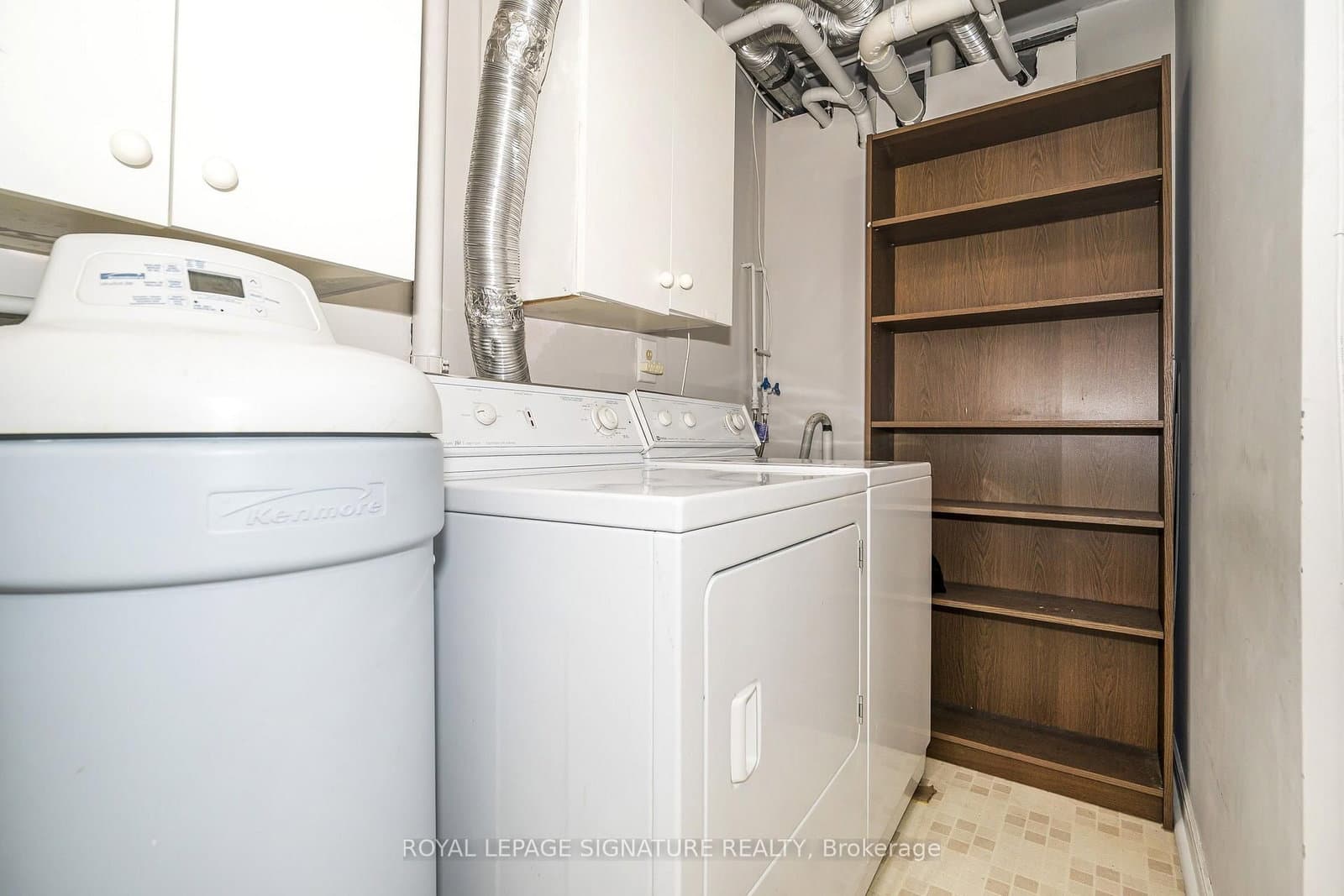 85 Wellington Street W, Unit 204 thumbnail 28