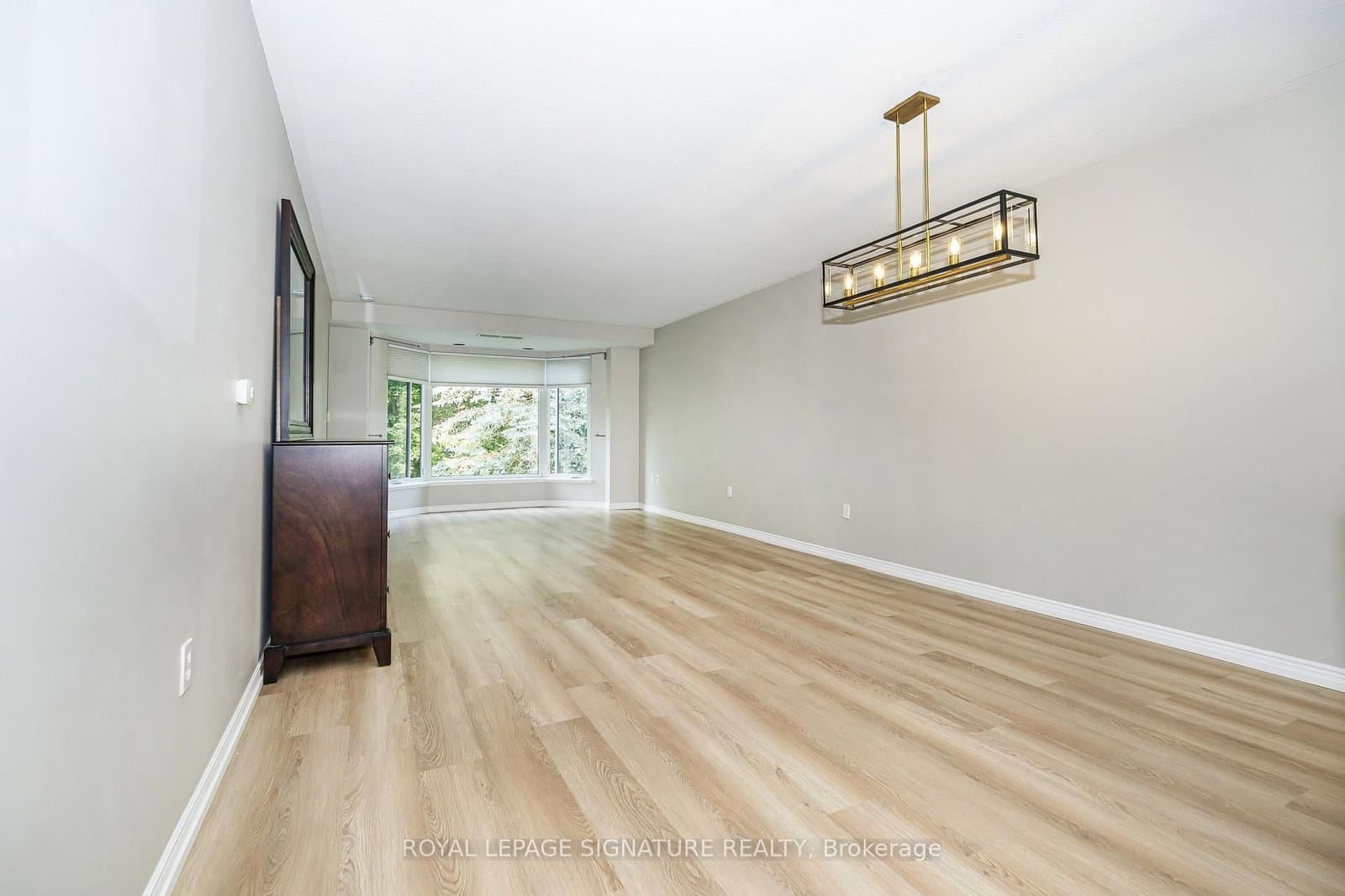 85 Wellington Street W, Unit 204 thumbnail 5