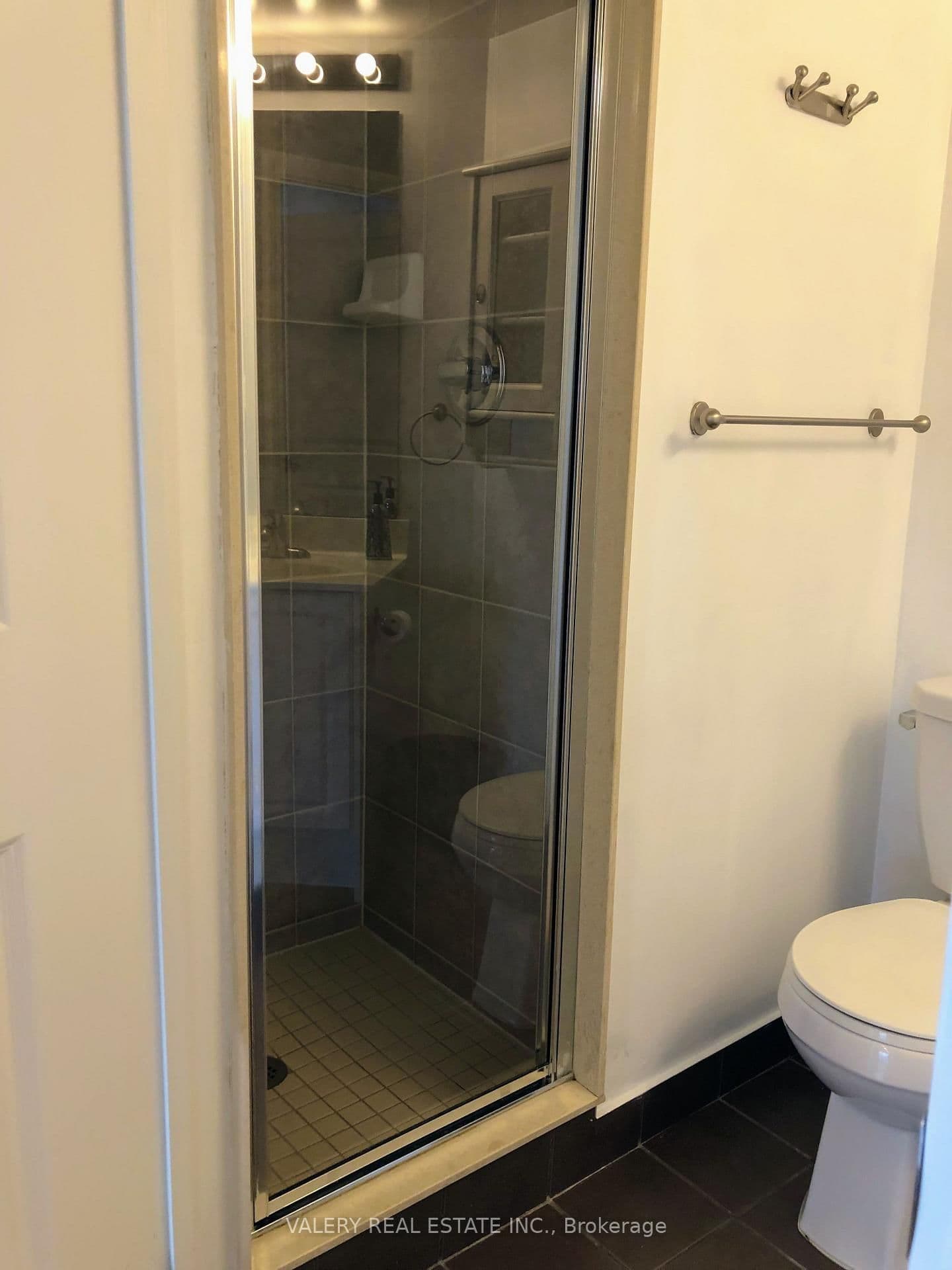 18 Harding Boulevard, Unit 907 thumbnail 12