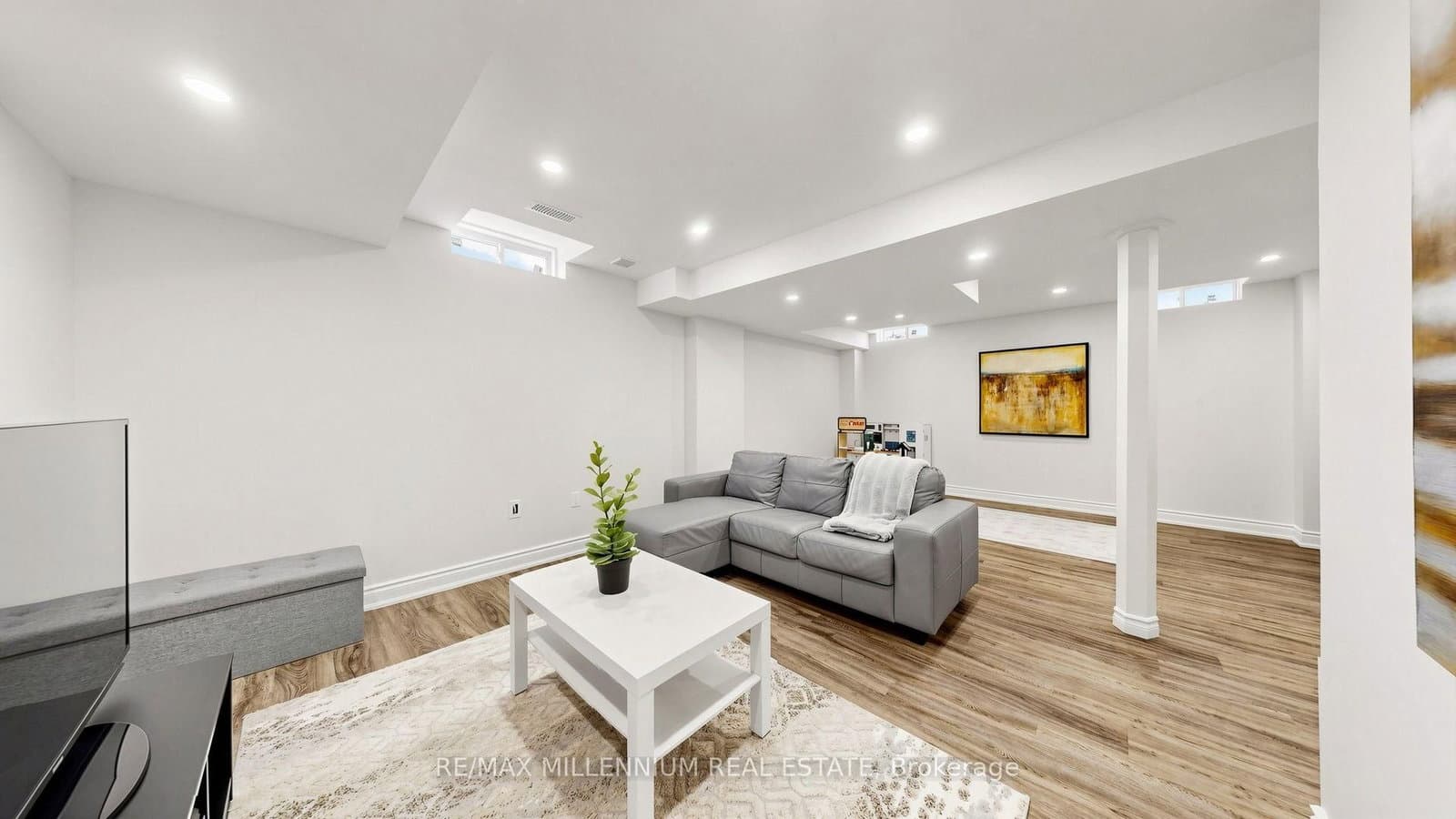 353 Moody Drive thumbnail 33