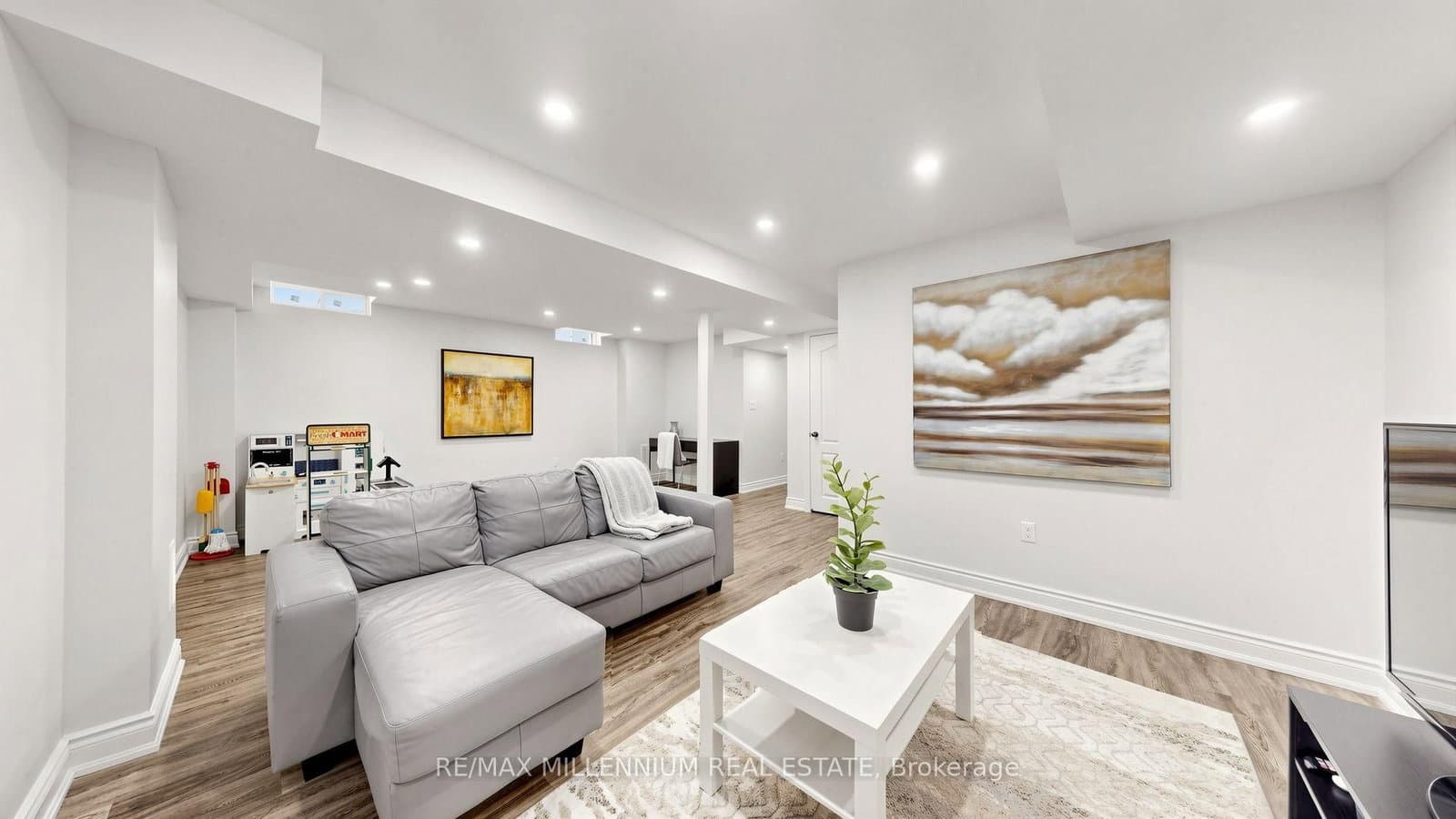 353 Moody Drive thumbnail 35