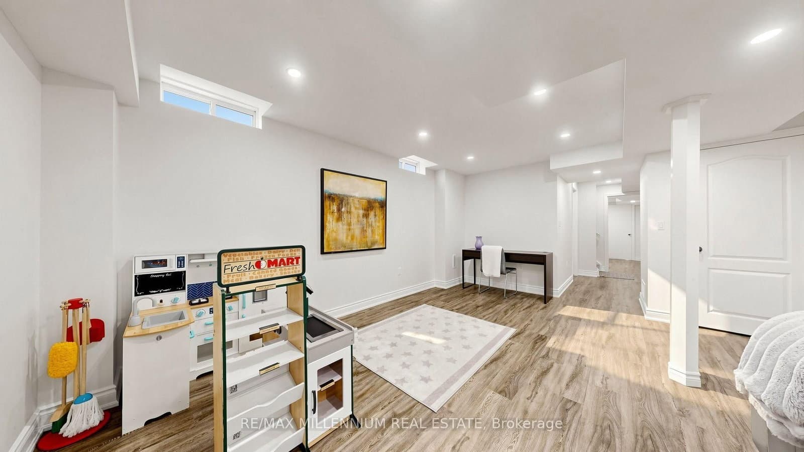 353 Moody Drive thumbnail 37