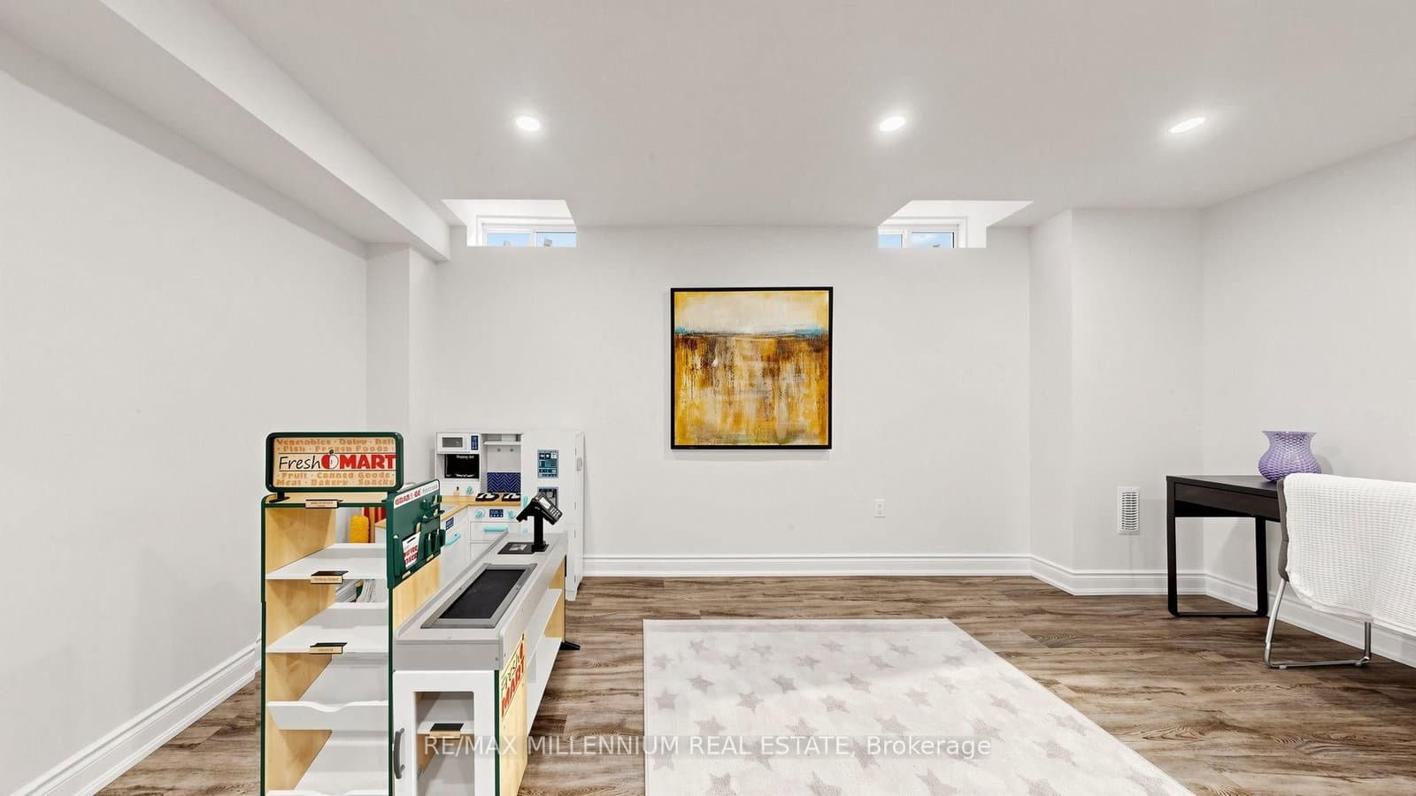 353 Moody Drive thumbnail 38