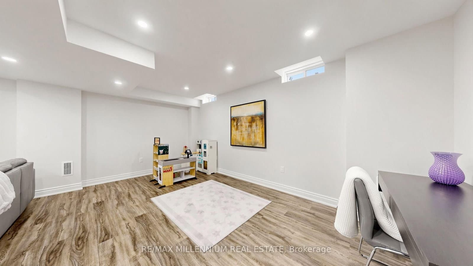 353 Moody Drive thumbnail 39