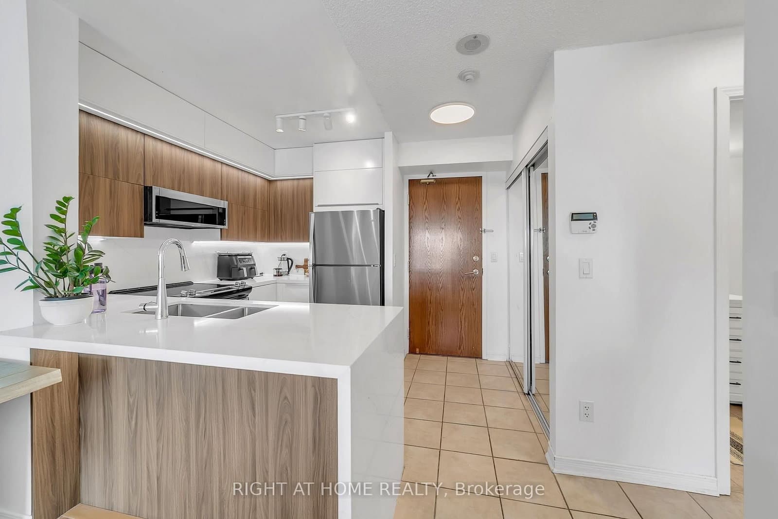 11 Oneida Crescent, Unit 1202 thumbnail 8