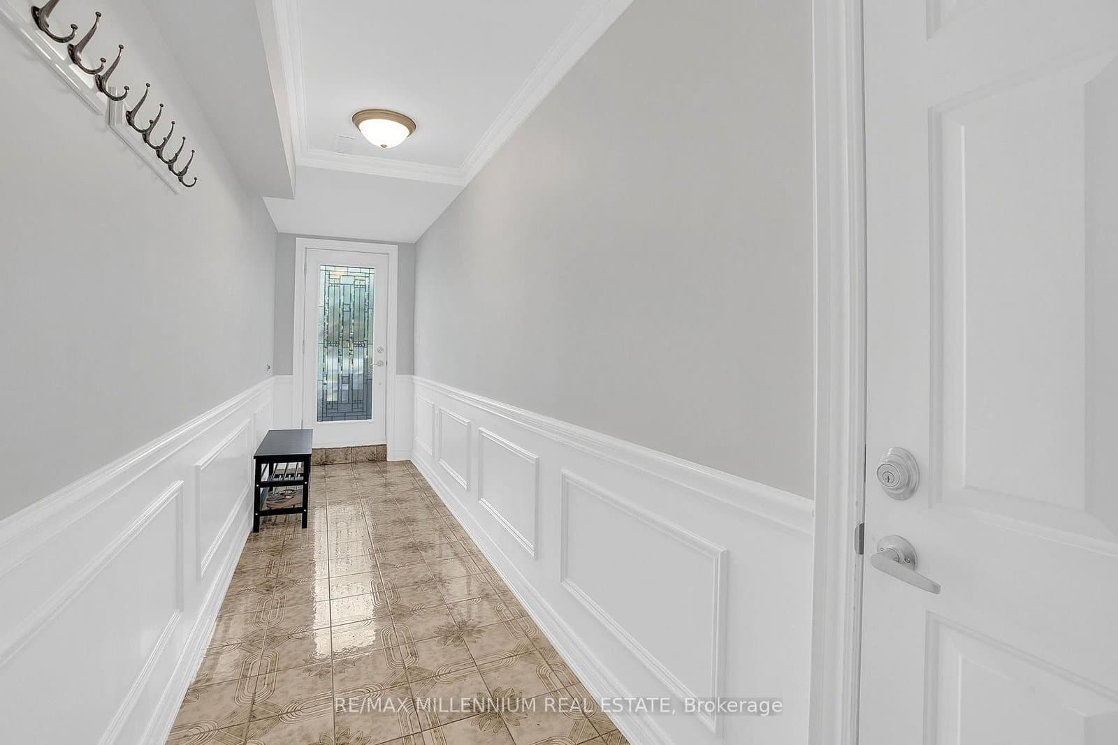99 Willis Road, Unit Lower thumbnail 2