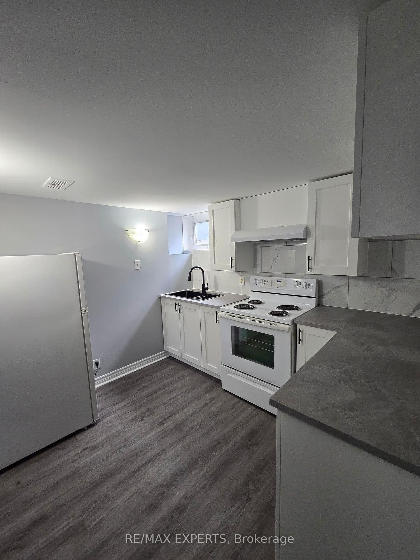 106 Sheldon Avenue thumbnail 2