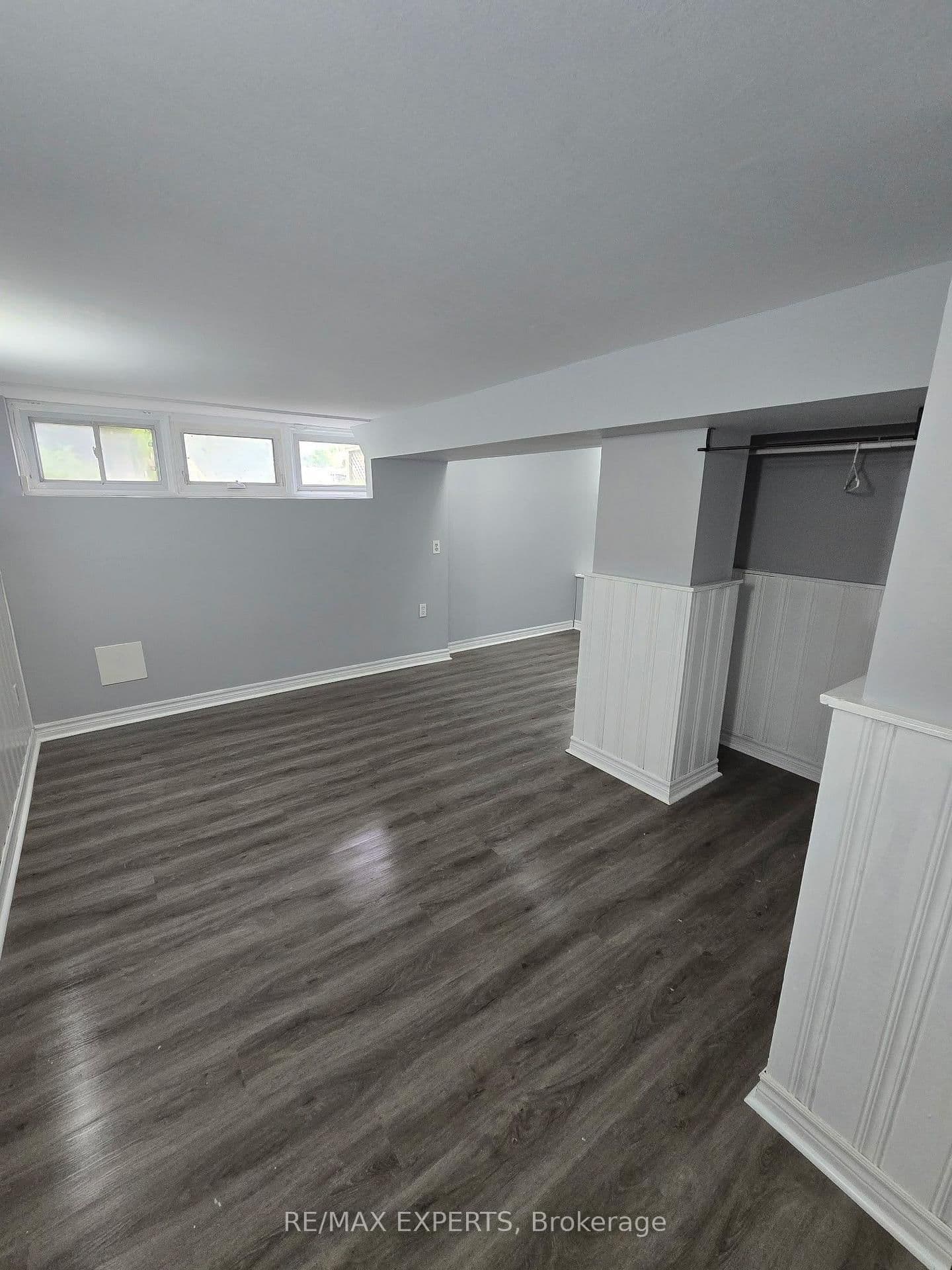 106 Sheldon Avenue thumbnail 3