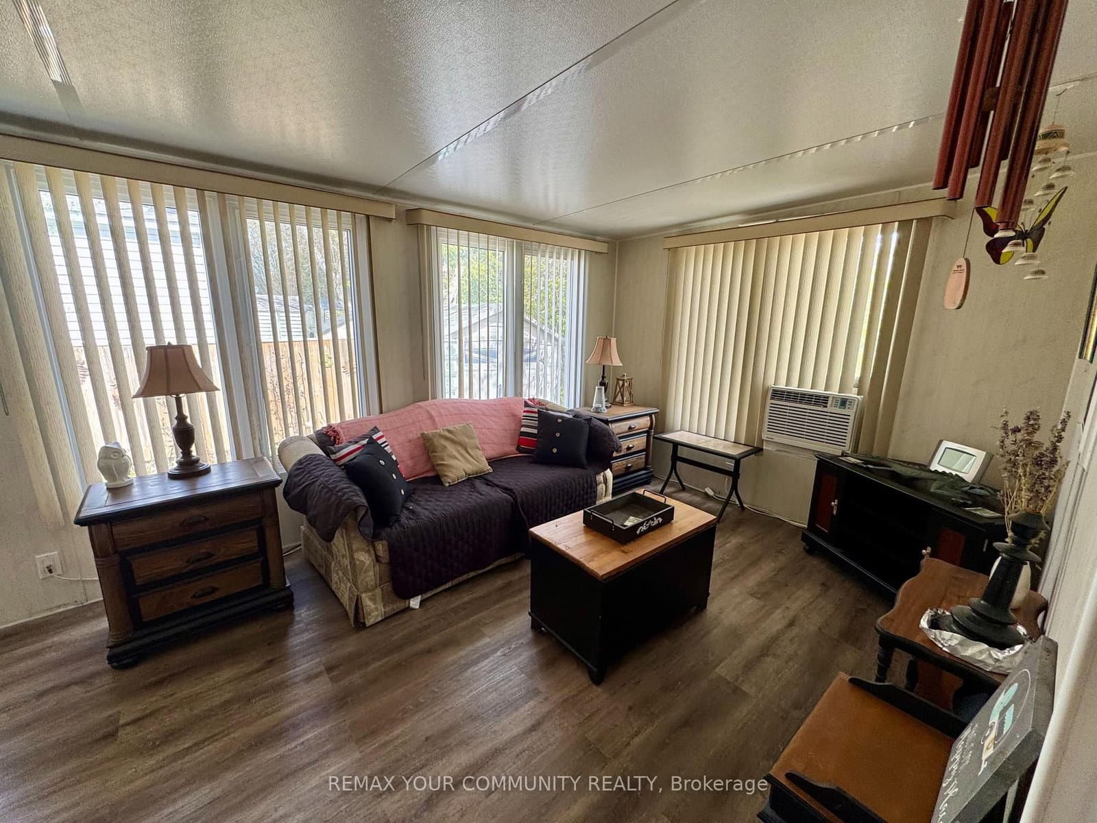 285 Crydermans Side Road, Unit 323 thumbnail 3