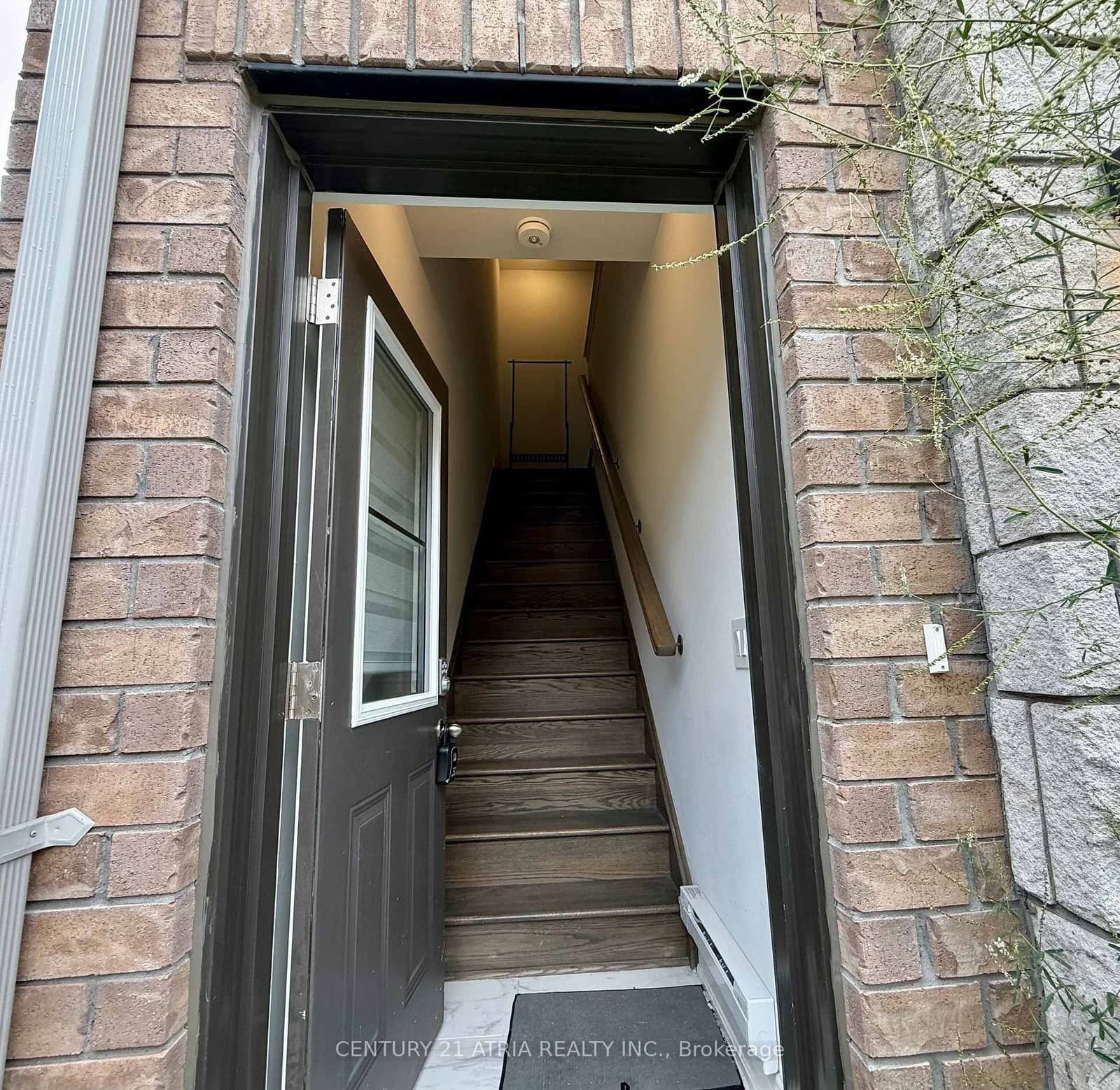 10 Fred Lablanc Drive, Unit Coach Hse thumbnail 2