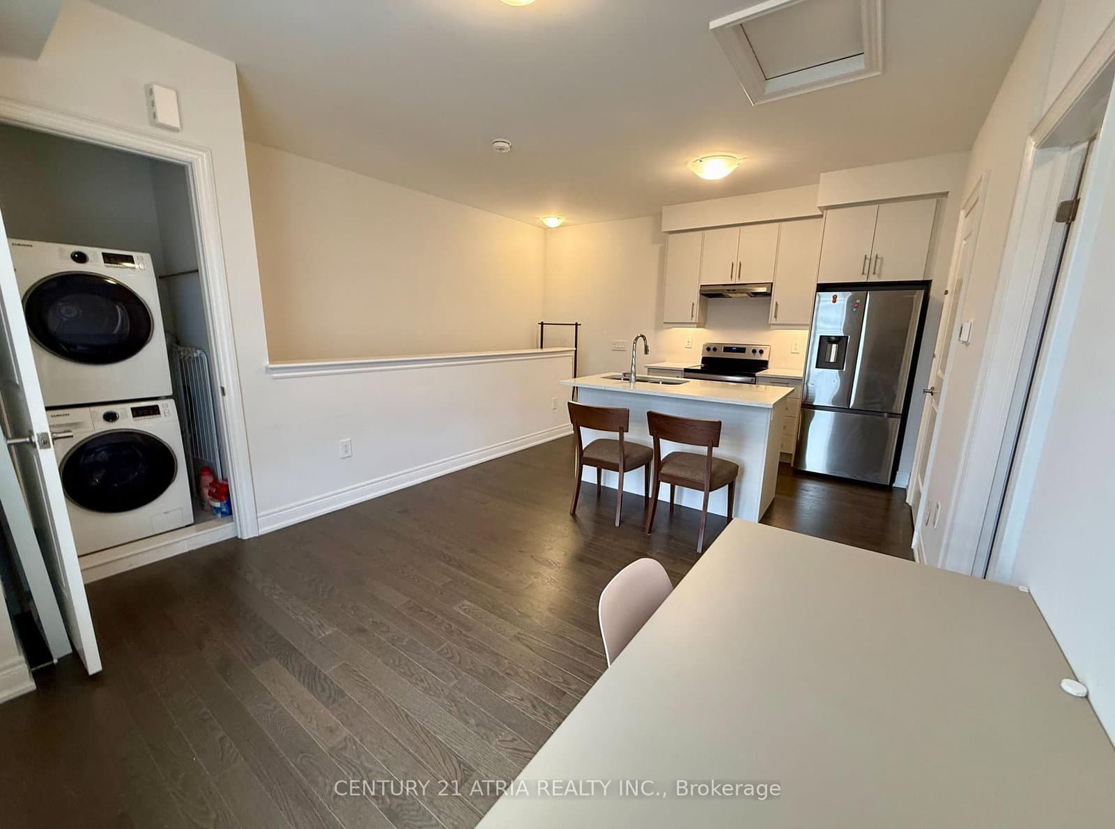 10 Fred Lablanc Drive, Unit Coach Hse thumbnail 4