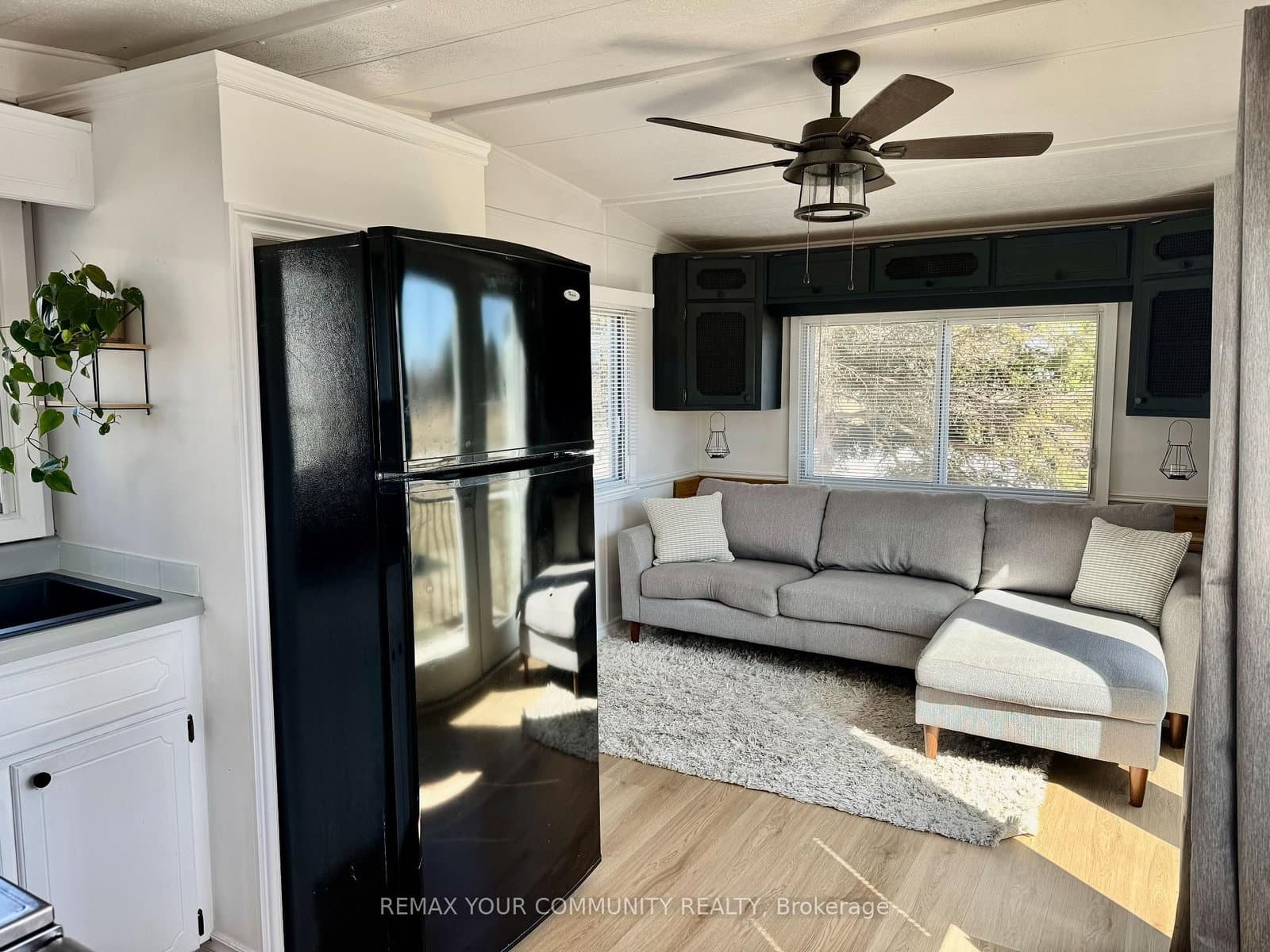 285 Crydermans Side Road, Unit 204 thumbnail 12