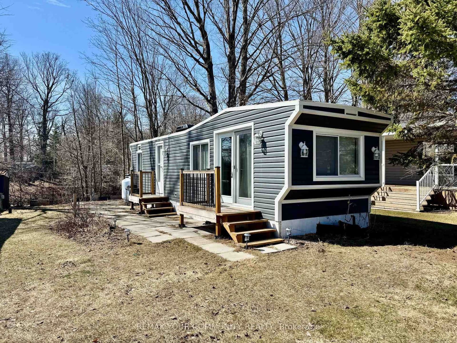 285 Crydermans Side Road, Unit 204 thumbnail 16