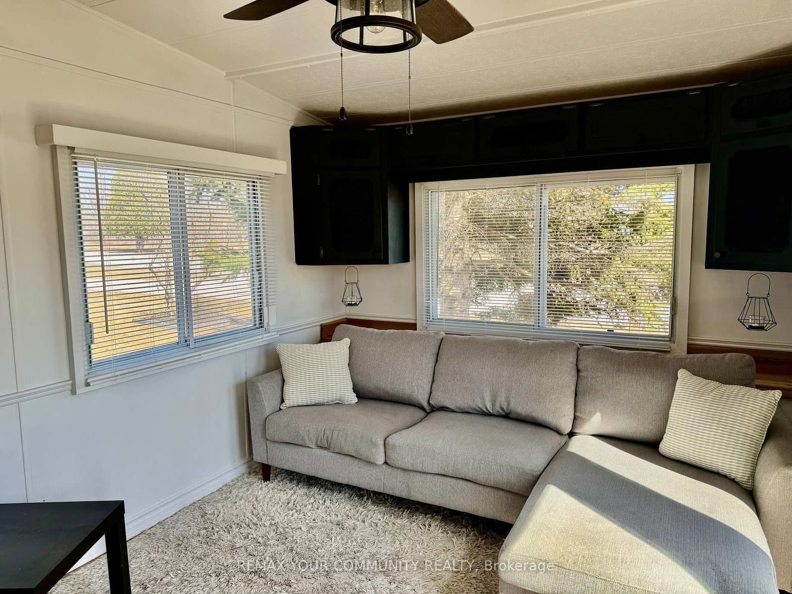 285 Crydermans Side Road, Unit 204 thumbnail 2