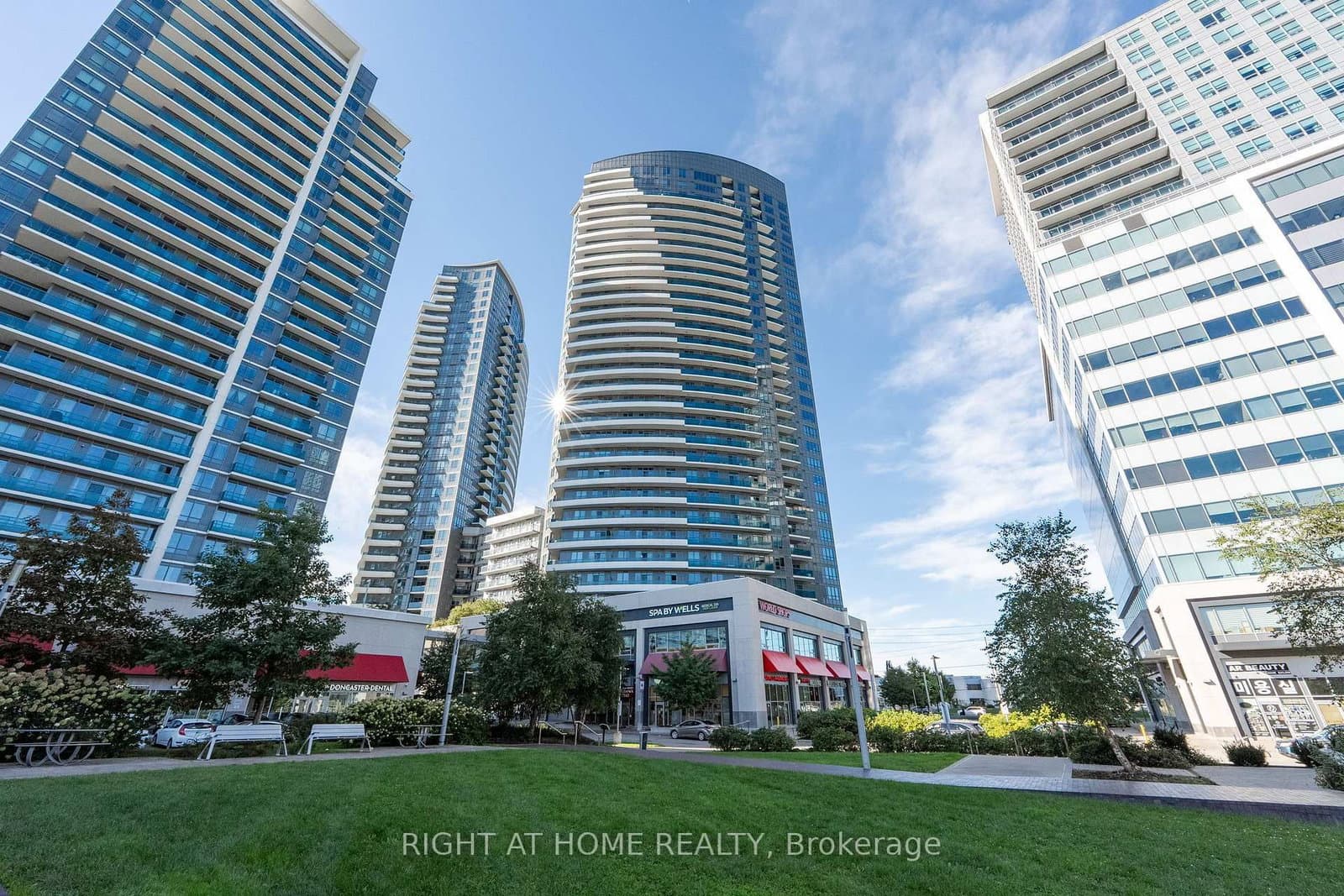 7171 Yonge Street, Unit 306 thumbnail 23
