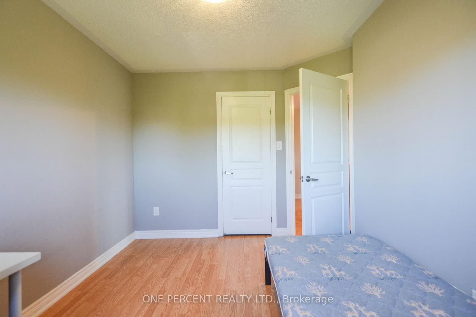 85 Benjamin Hood Crescent thumbnail 27