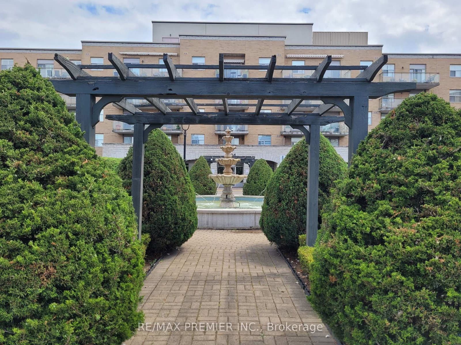 2506 Rutherford Road, Unit 502 thumbnail 2
