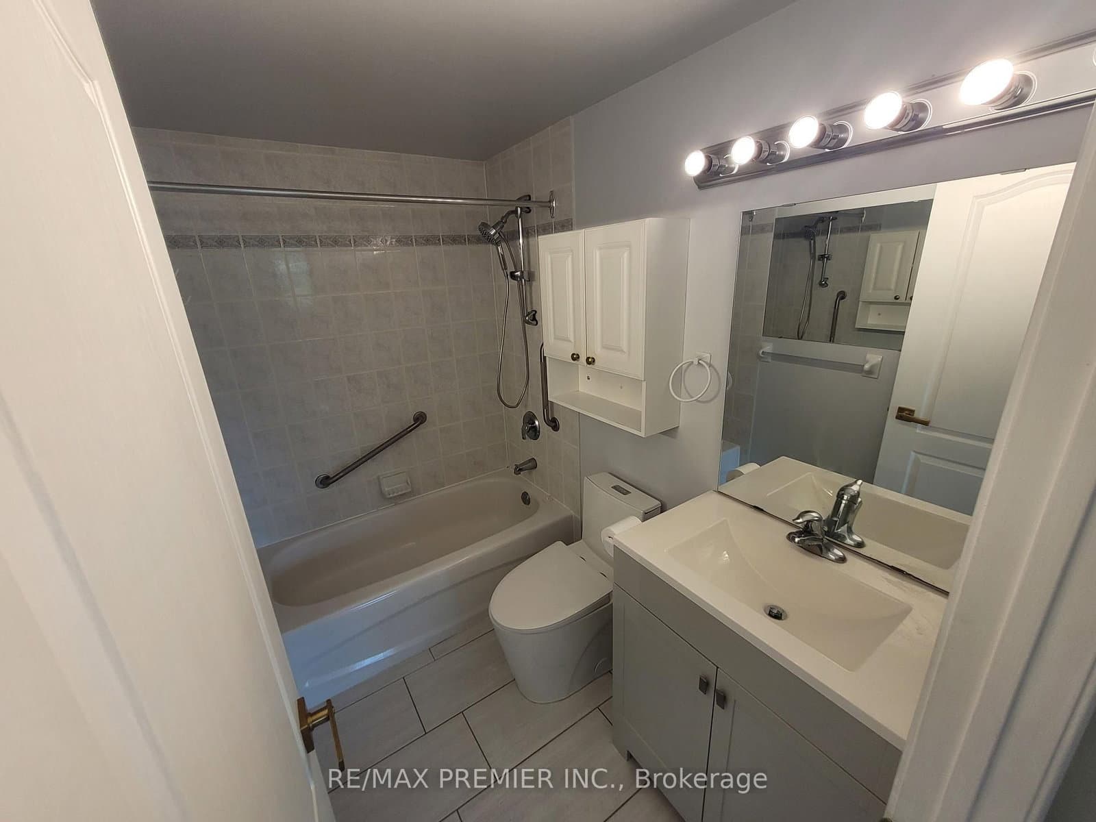 2506 Rutherford Road, Unit 502 thumbnail 27
