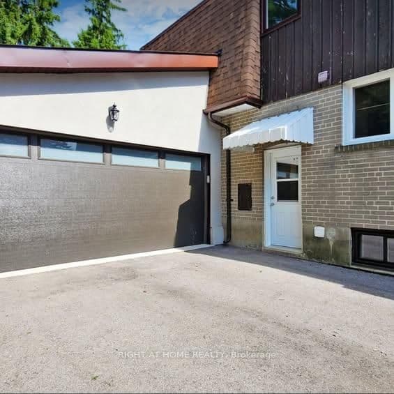 36 Aurora Heights Drive thumbnail 13