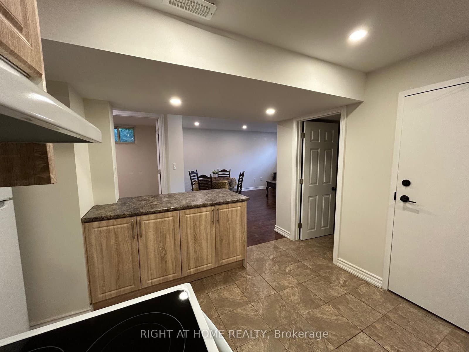 36 Aurora Heights Drive thumbnail 7