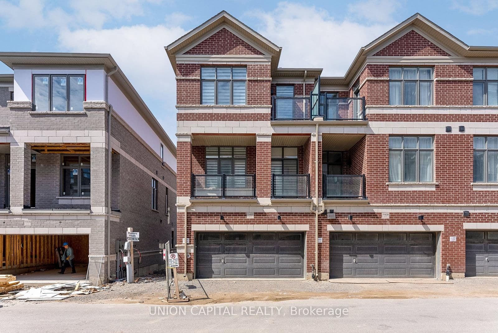 11437 Leslie Street thumbnail 49