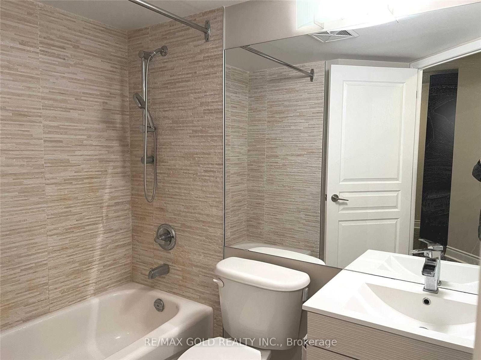 75 South Town Centre Boulevard, Unit 508 thumbnail 13