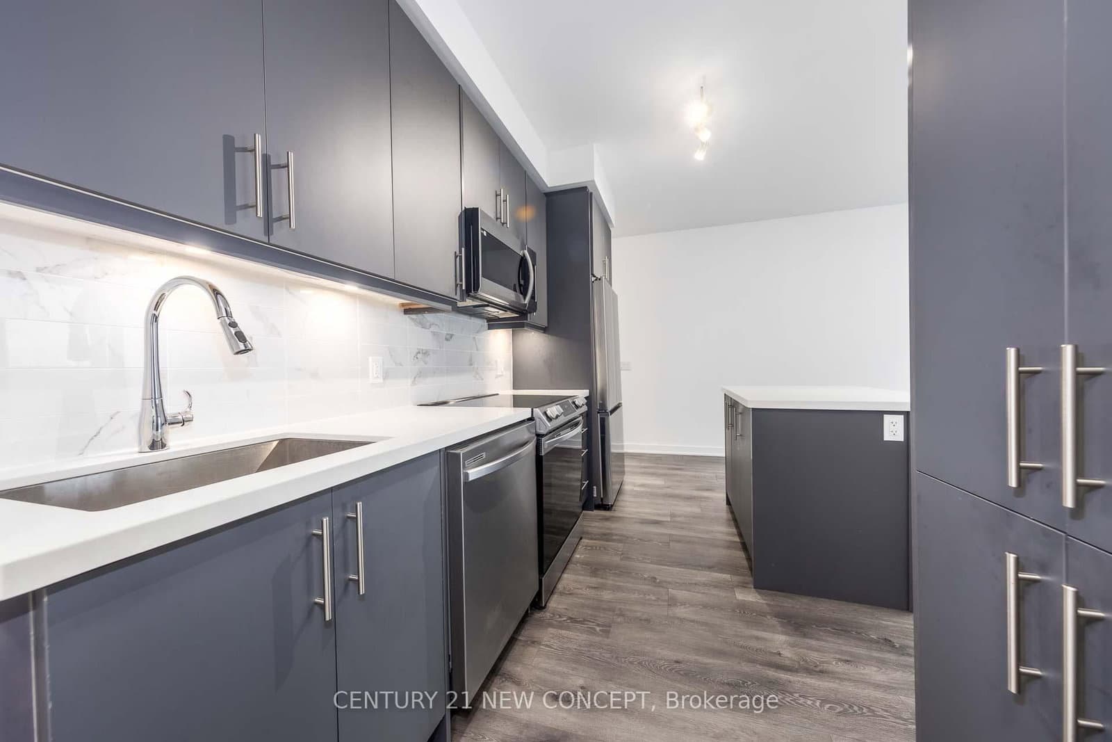 105 Oneida Crescent, Unit 1403 thumbnail 11