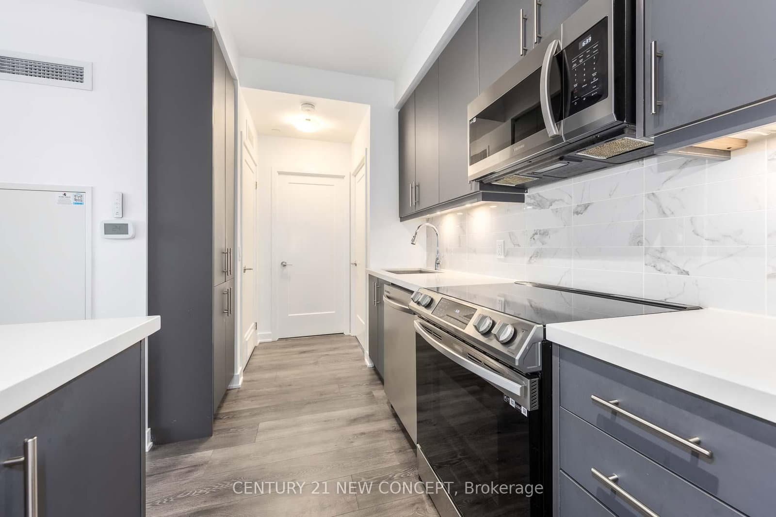 105 Oneida Crescent, Unit 1403 thumbnail 12