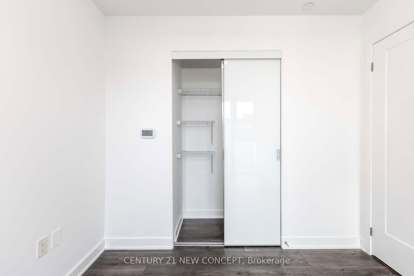 105 Oneida Crescent, Unit 1403 thumbnail 27