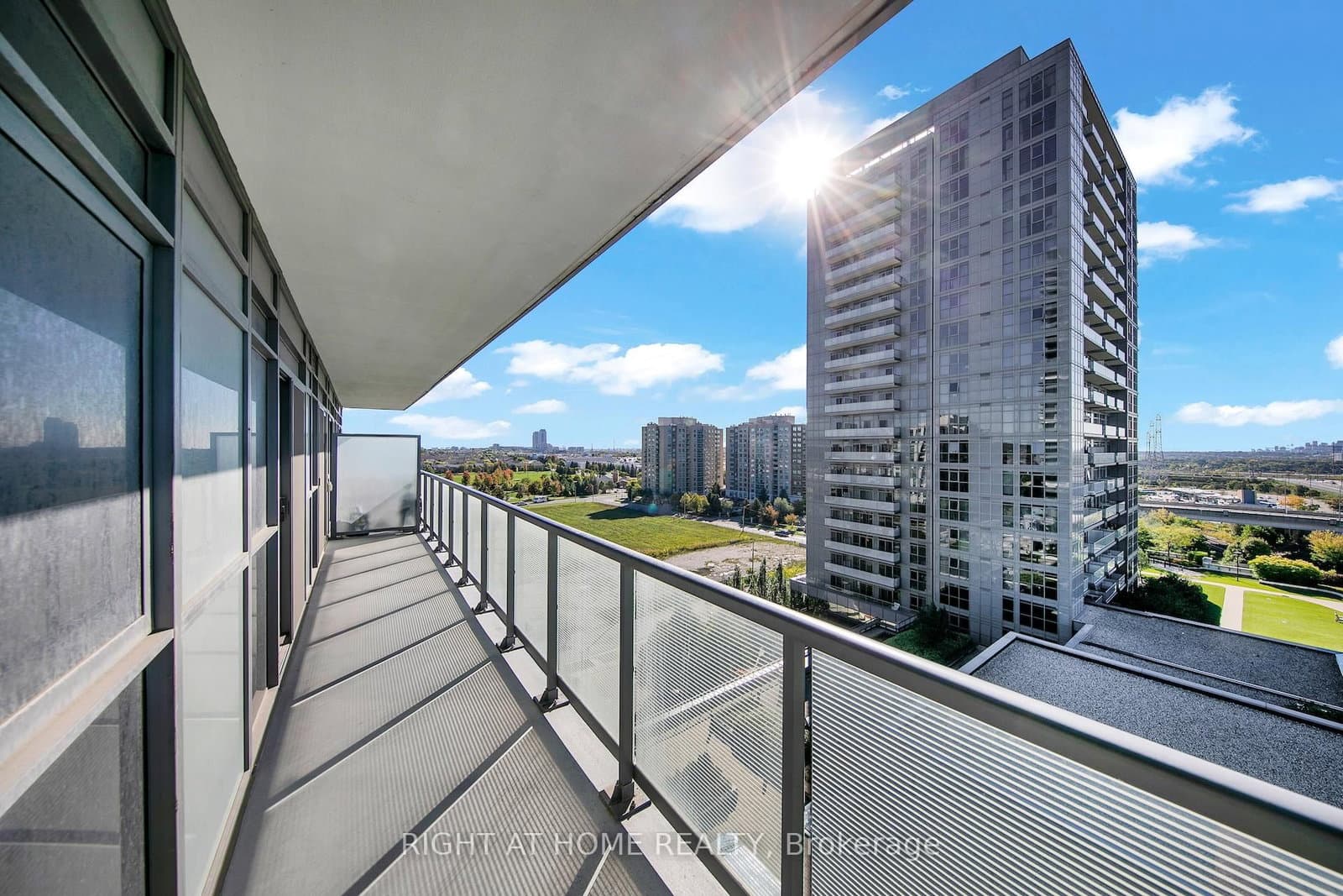 65 Oneida Crescent, Unit 903 thumbnail 18