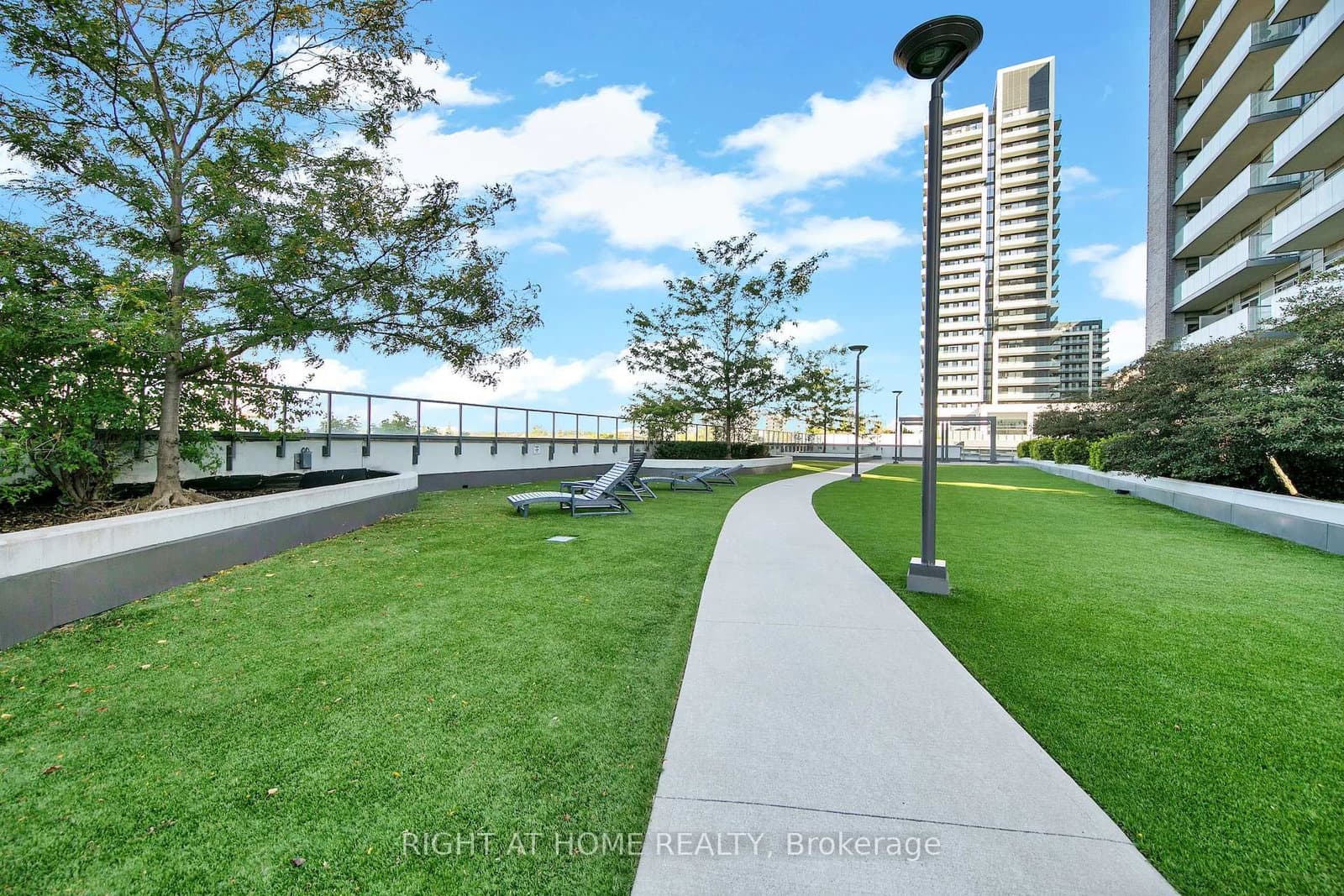 65 Oneida Crescent, Unit 903 thumbnail 24