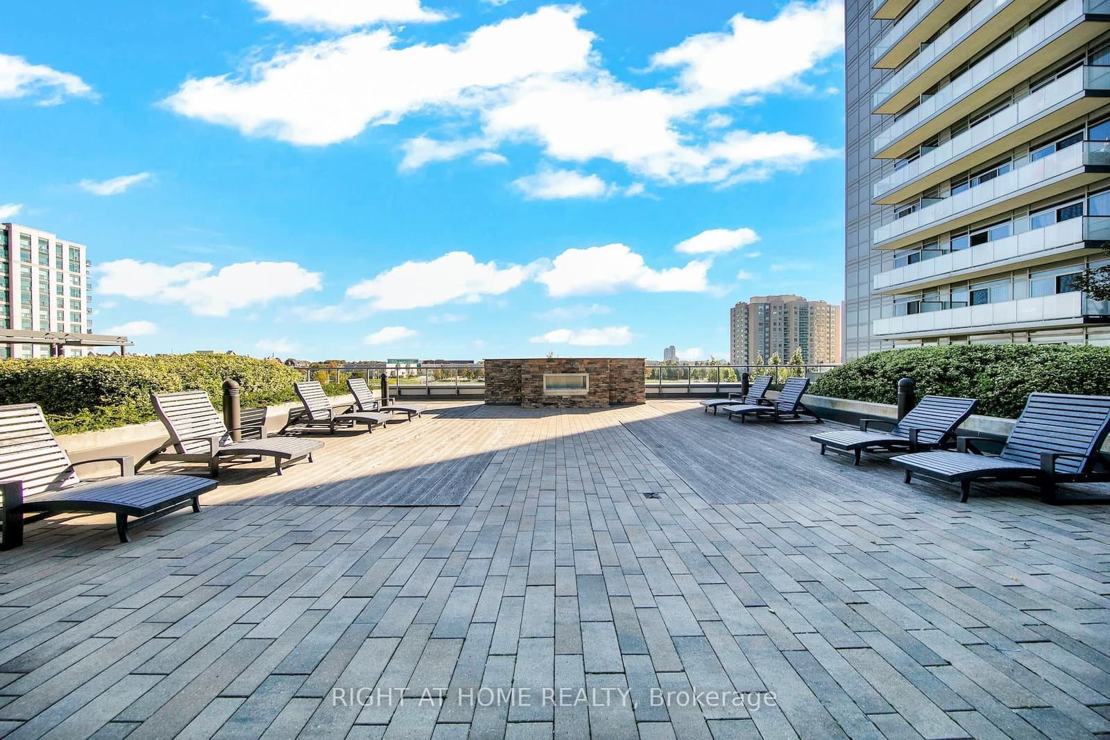 65 Oneida Crescent, Unit 903 thumbnail 26