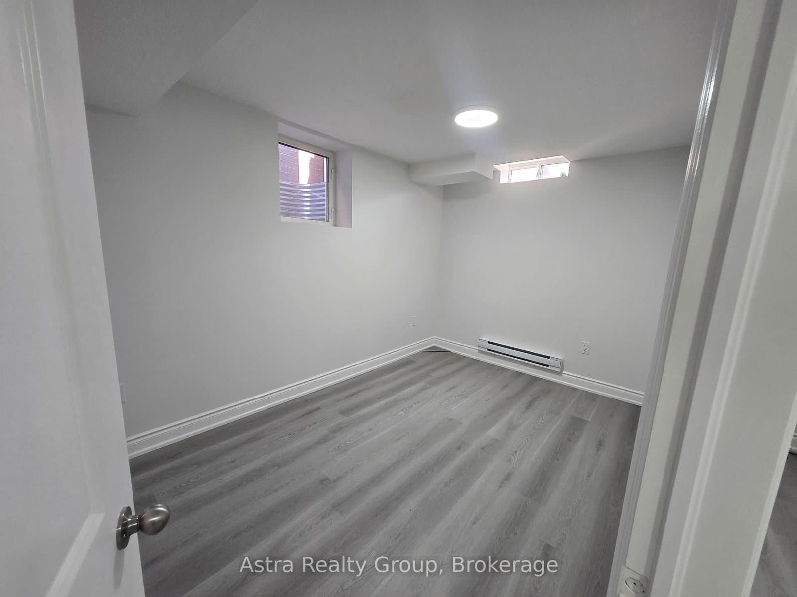105 Coldwell Bay Circle thumbnail 10
