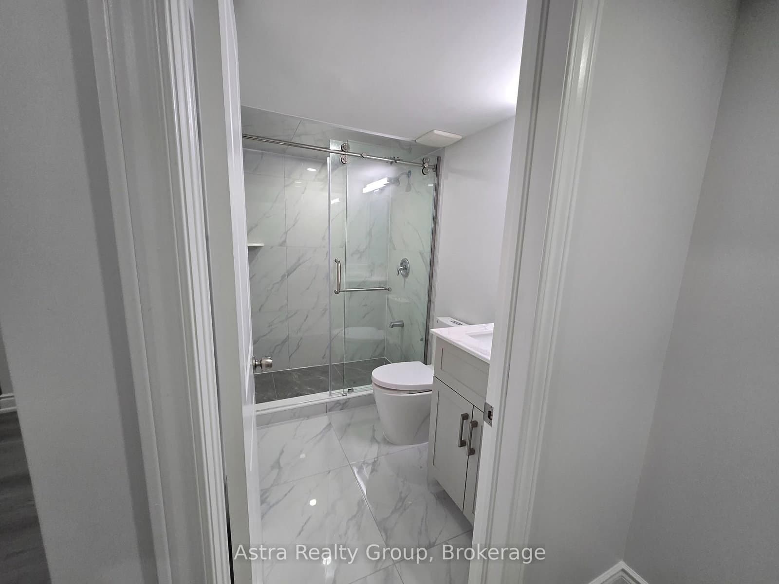 105 Coldwell Bay Circle thumbnail 18