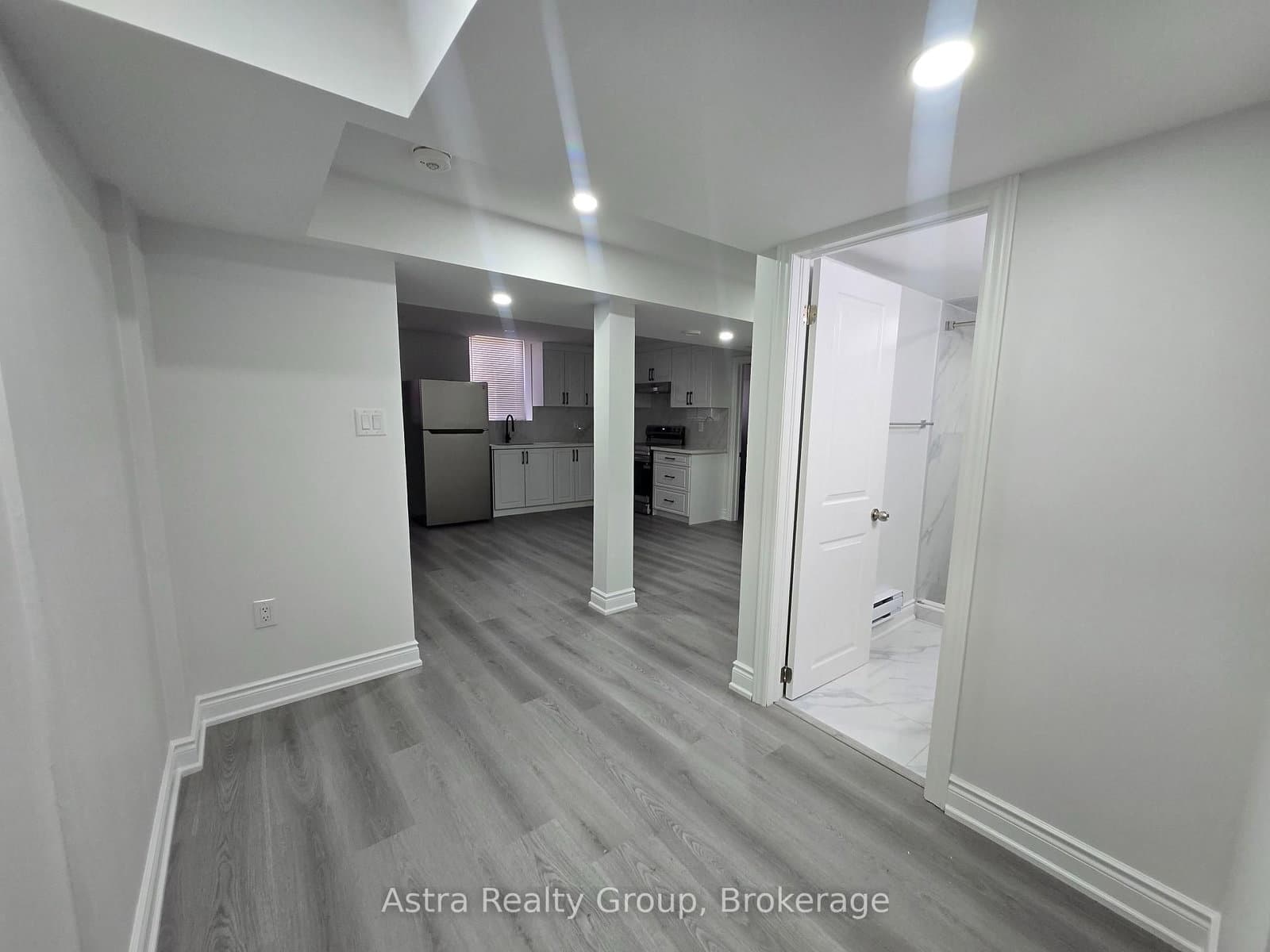 105 Coldwell Bay Circle thumbnail 19