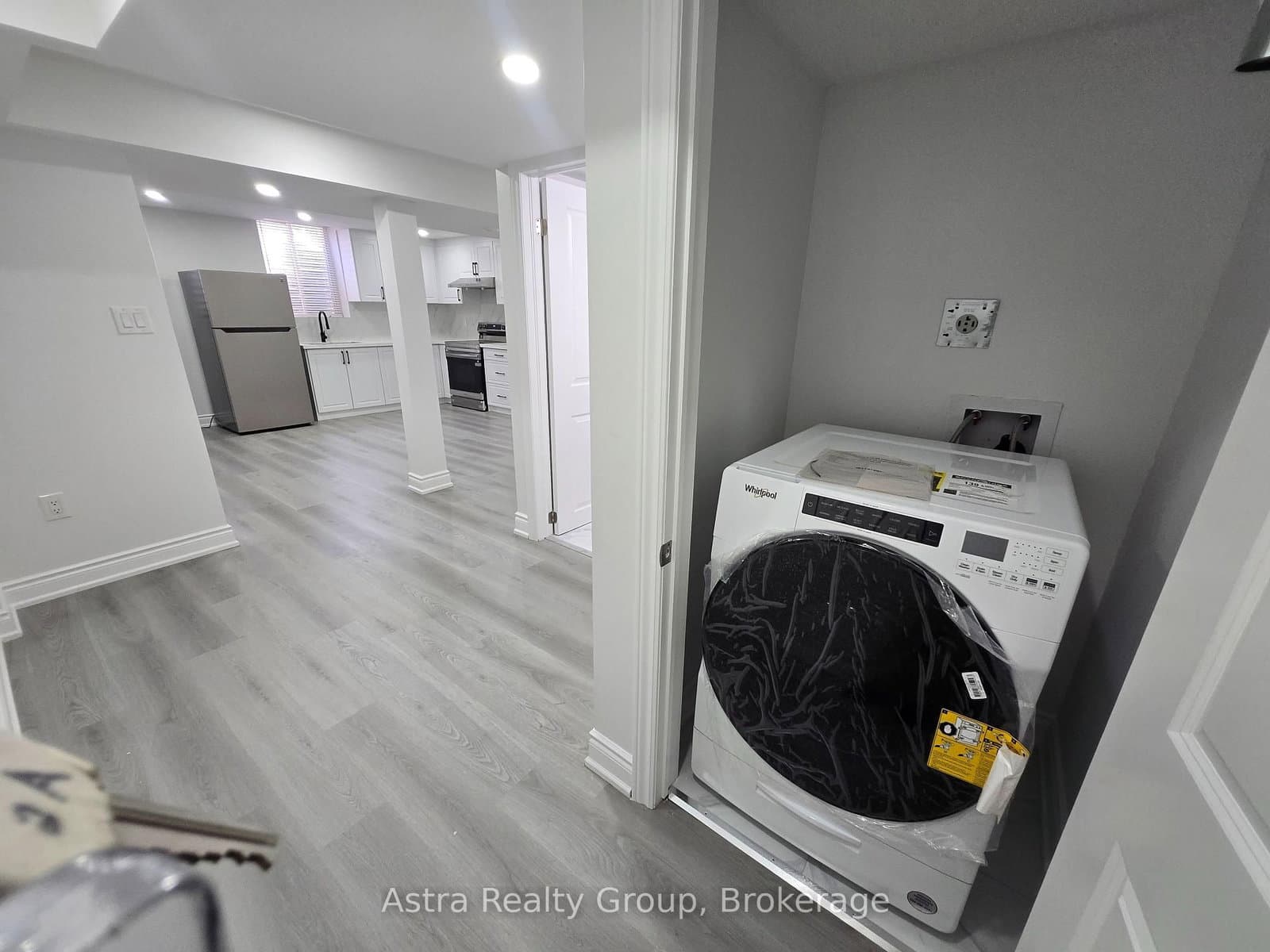 105 Coldwell Bay Circle thumbnail 6