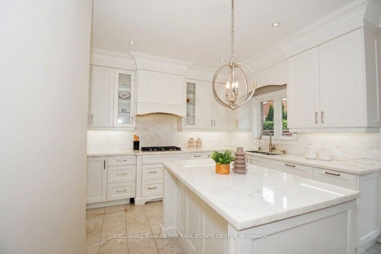 304 Tower Hill Road thumbnail 12