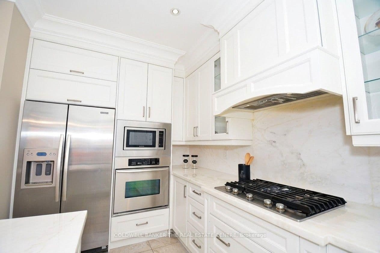 304 Tower Hill Road thumbnail 13