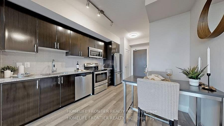 7161 YONGE Street, Unit 2528 thumbnail 12