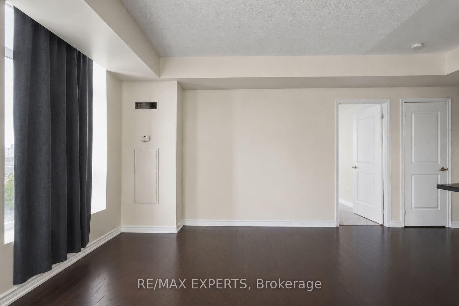 9225 Jane Street, Unit 614 thumbnail 15